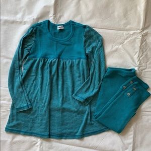 Kids/ turquoise tunic top and legging set
